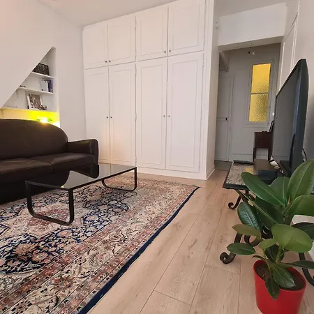 Charming Nest In Paris